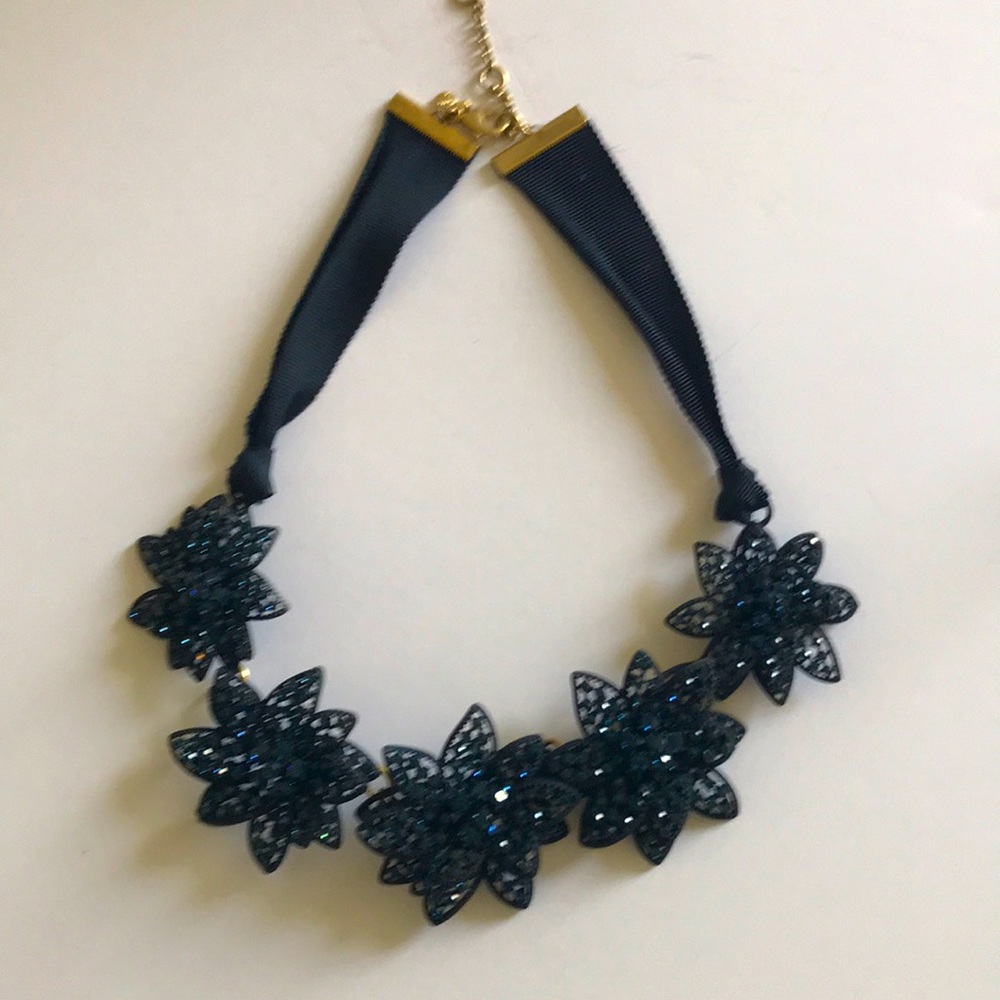 Ann Taylor necklace